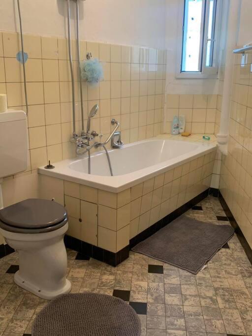 Apartments - 3 Rooms, 3-5 Person Essen Exterior photo